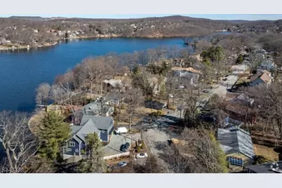 72 W Lake Shore Drive, Rockaway Township, NJ 07866 - Photo 39