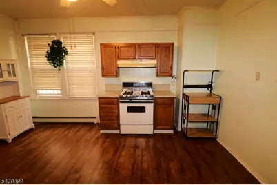 484 Delavan Ave #1, Newark, NJ 07107 - Photo 9