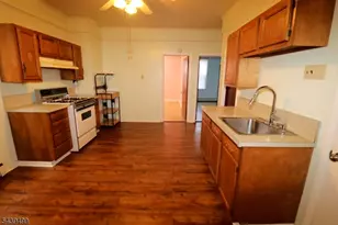 484 Delavan Ave, Newark, NJ 07107 - Photo 13