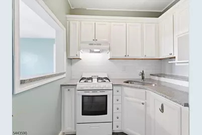 62 Forest Hill Rd #2E, West Orange Township, NJ 07052 - Photo 7