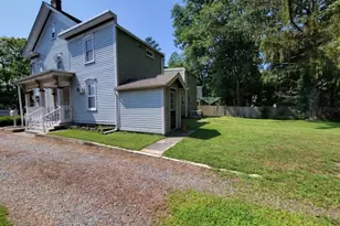 131 4th St, Belvidere, NJ 07823 - Photo 3