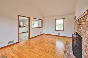 815 Clawson Ave, Hillsborough Township, NJ 08844 - Photo 7