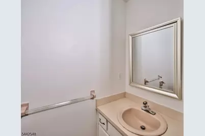 815 Clawson Ave, Hillsborough Township, NJ 08844 - Photo 17