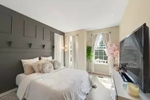 1 Clover Ln, Garfield, NJ 07026 - Photo 15
