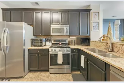 1 Clover Ln, Garfield, NJ 07026 - Photo 11