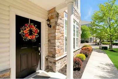1 Clover Ln, Garfield, NJ 07026 - Photo 3