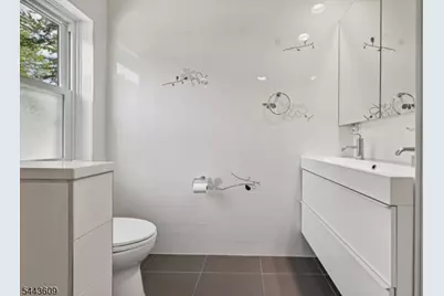 63 E Cedar St, Livingston, NJ 07039 - Photo 25