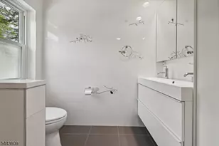 63 E Cedar St, Livingston, NJ 07039 - Photo 25