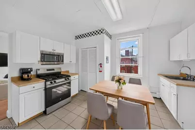 56 W Somerset #1, Raritan, NJ 08869 - Photo 9