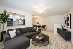 47 Hinchman Ave, Wayne, NJ 07470 - Photo 3