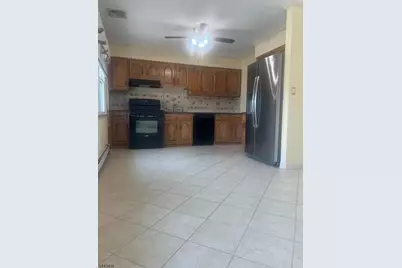 18 Rosengren Ave, Totowa, NJ 07512 - Photo 15