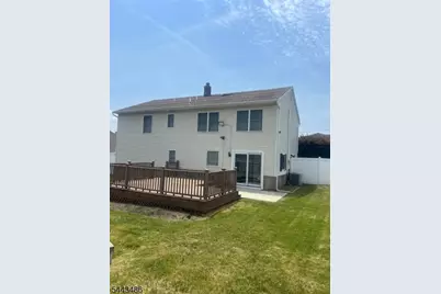 18 Rosengren Ave, Totowa, NJ 07512 - Photo 25