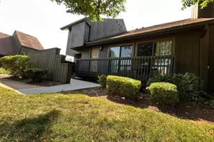 17 Westgate Dr, Edison, NJ 08820 - Photo 1