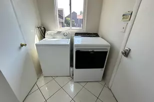 17 Westgate Dr, Edison, NJ 08820 - Photo 11
