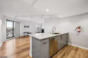 55 Clinton Pl, Hackensack, NJ 07601 - Photo 11