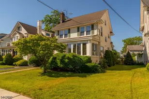 744 Wyoming Ave, Elizabeth, NJ 07208 - Photo 3