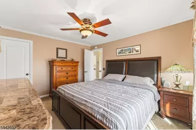 744 Wyoming Ave, Elizabeth, NJ 07208 - Photo 17