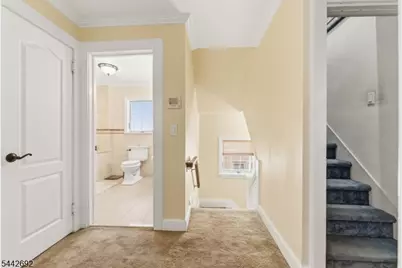 744 Wyoming Ave, Elizabeth, NJ 07208 - Photo 15