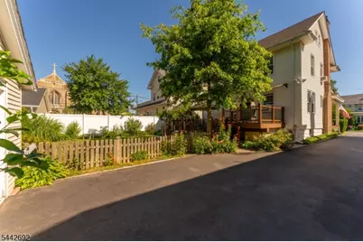 744 Wyoming Ave, Elizabeth, NJ 07208 - Photo 33