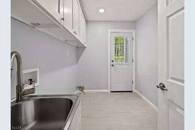 24 Magnolia Ave, Denville, NJ 07834 - Photo 11