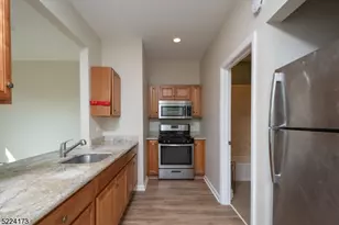 214 Woodcliff Ave-Unit, Little Falls Township, NJ 07424 - Photo 3