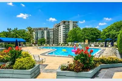 1 Claridge Dr #114, Verona Twp., NJ 07044 - Photo 15