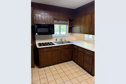 60 Meadowbrook Dr, Hillsborough Township, NJ 08844 - Photo 7