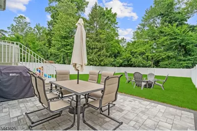 25 2nd Ave, Roseland, NJ 07068 - Photo 27