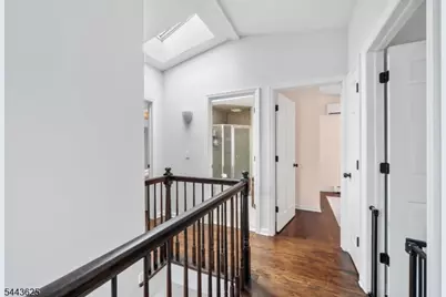 25 2nd Ave, Roseland, NJ 07068 - Photo 15