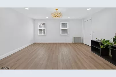 720 Ringwood Ave, Pompton Lakes, NJ 07442 - Photo 3