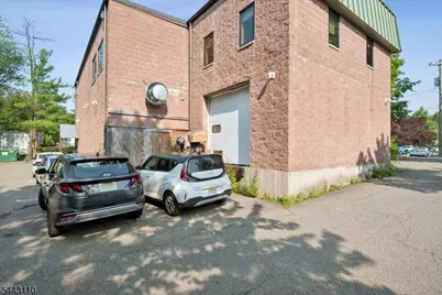 144 12th St, Piscataway Township, NJ 08854 - Photo 3