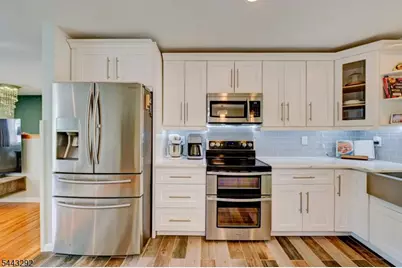 15 Camelot Dr, Mount Olive, NJ 07828 - Photo 5