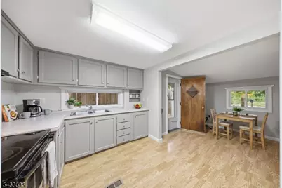 117 Silver Lake Rd, Frelinghuysen Township, NJ 07825 - Photo 9
