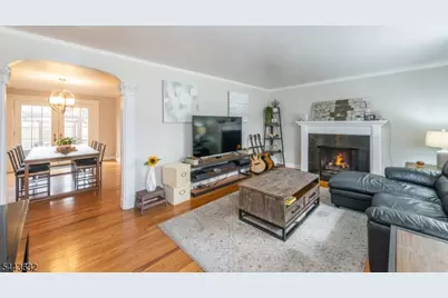 309 Indian Trl, Mountainside, NJ 07092 - Photo 3