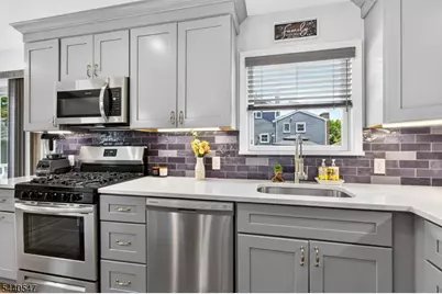 2 Stratford Terrace, Cranford Township, NJ 07016 - Photo 11