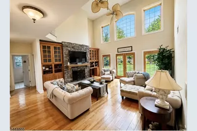 109 Overlook Ave, East Hanover Township, NJ 07936 - Photo 3