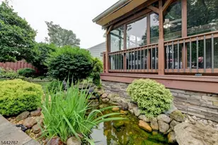 835 Colonial Arms Rd, Union Township, NJ 07083 - Photo 33