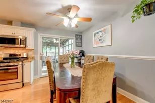 835 Colonial Arms Rd, Union Township, NJ 07083 - Photo 7