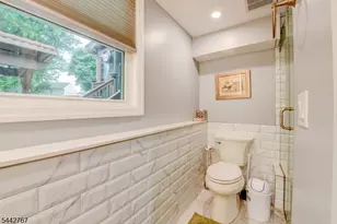 835 Colonial Arms Rd, Union Township, NJ 07083 - Photo 17