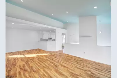 142 Harvest Lane, Lincoln Park, NJ 07035 - Photo 9
