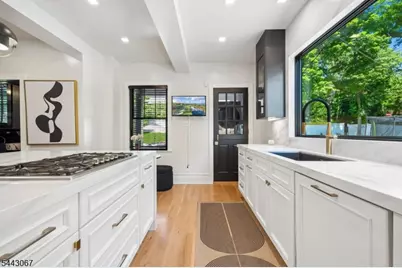 411 N Ridgewood Rd, South Orange, NJ 07079 - Photo 15
