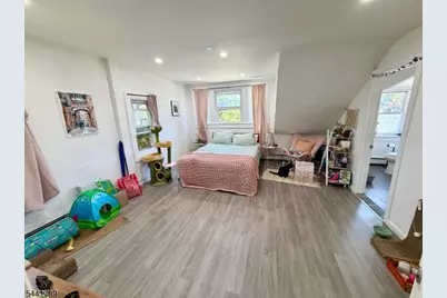 390 Apt5 Orange Rd #5, Montclair, NJ 07042 - Photo 3