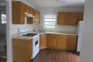 413 Lower Alden Dr, Rahway, NJ 07065 - Photo 3