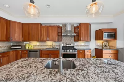 262 Prospect Ave, Dunellen, NJ 08812 - Photo 33