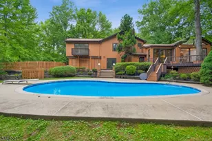 39 Highlander Dr, Scotch Plains Township, NJ 07076 - Photo 3