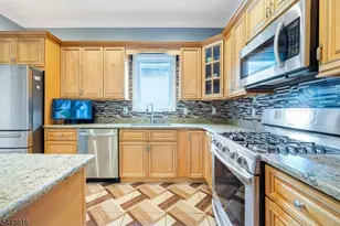 14 Essex St, Nutley, NJ 07110 - Photo 9