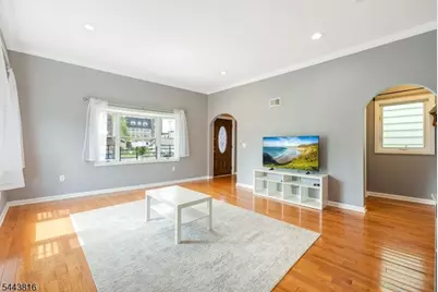 14 Essex St, Nutley, NJ 07110 - Photo 5
