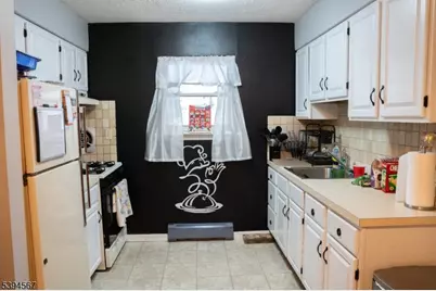 37 Espy Rd #6B, Caldwell, NJ 07006 - Photo 1