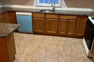 428 S 5th St, Elizabeth, NJ 07206 - Photo 7