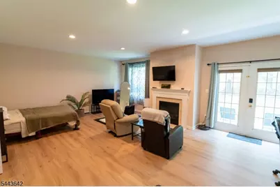 326 Winthrop Dr, Nutley, NJ 07110 - Photo 25